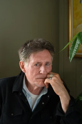 Gabriel Byrne
